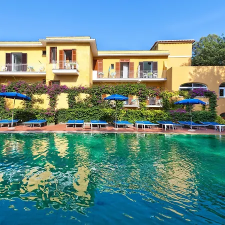 Cleopatra イスキア島