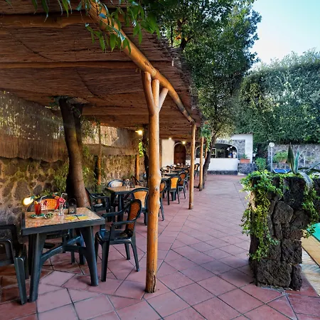 Cleopatra Otel Ischia