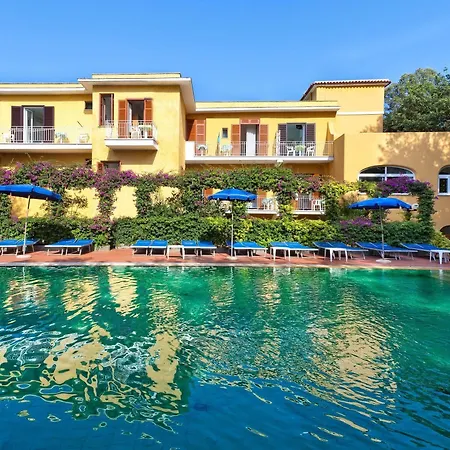 Cleopatra Ischia