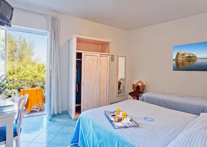 Cleopatra Отель Искья